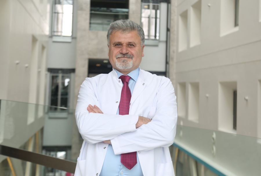 Uzman Doktor Uyardı! Reflü Hastaları Sigara ve Alkolden Uzak Durmalı