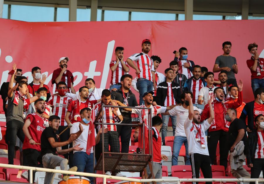 UEFA'dan Flaş Karar! Sivasspor Taraftarı Batumi Maçına Gidemeyecek