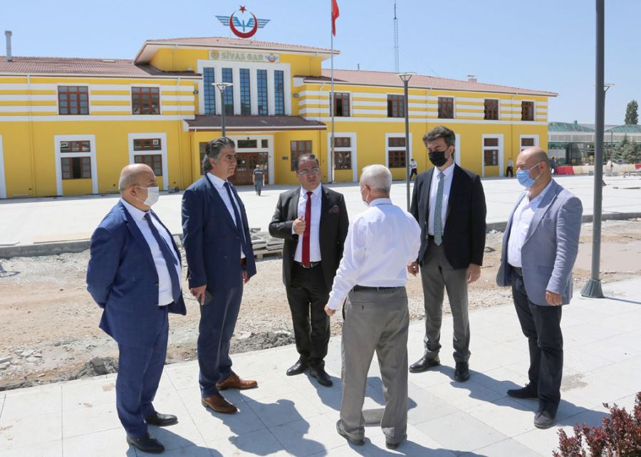 Yüksek Hızlı Trenin Gelmesini Heyecanla Bekliyoruz