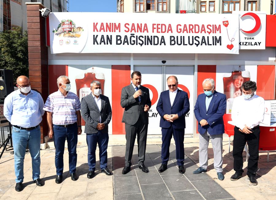 Kanım Sana Feda Gardaşım -- Video