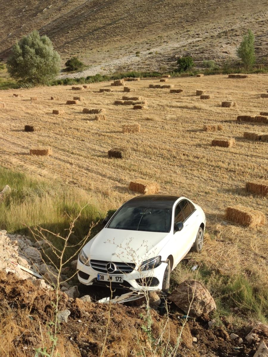 Tarlaya Uçtu: 1 Ağır 5 Yaralı