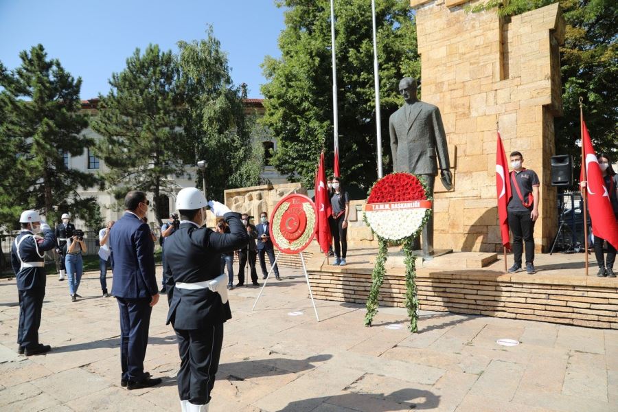 Coşkuyla Kutlayacağız
