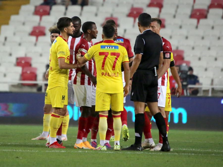 Kayode, Fenerbahçe Maçında Yok!