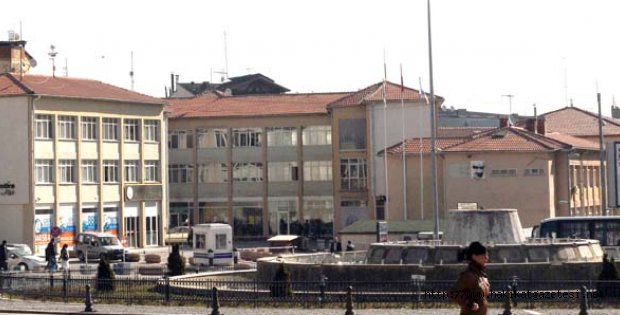 Kent Meydanı Boşalıyor