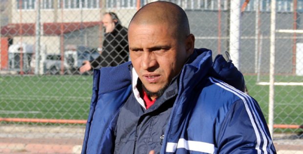 Carlos, Transferlerden Mutlu