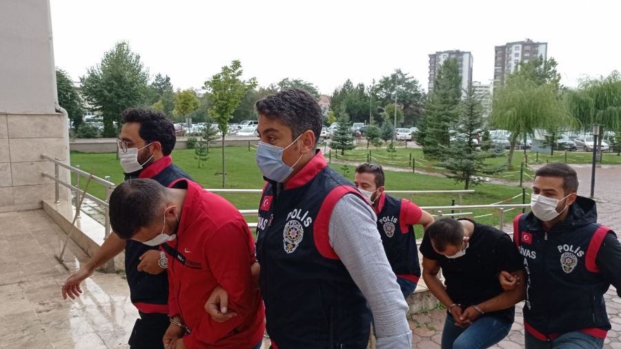 Köftecilere Giren Hırsızlar Polisten Kaçamadı--Video