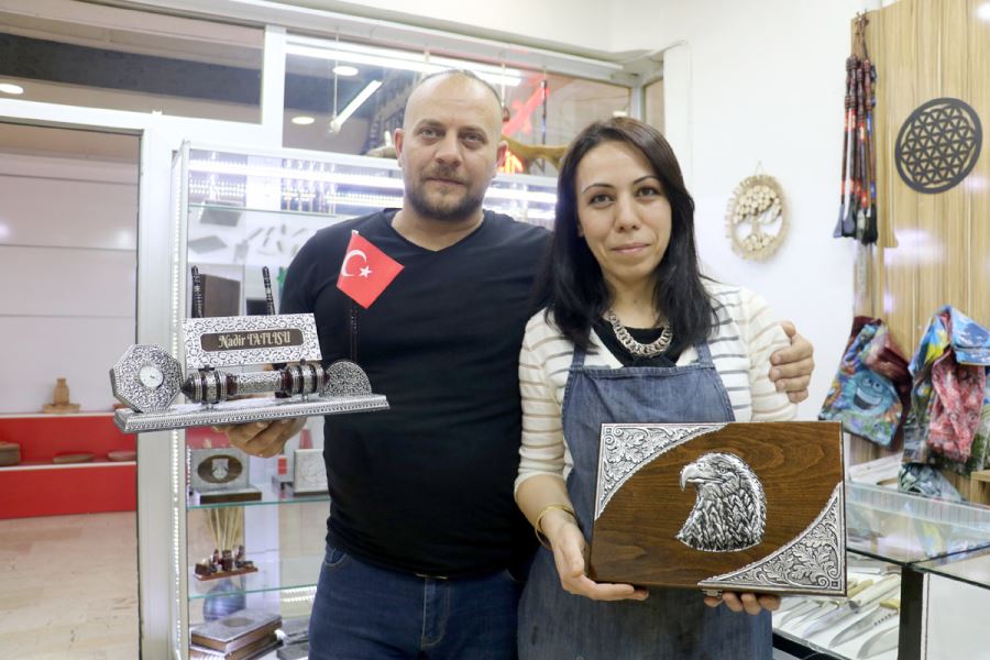 13 Yıldır Omuz Omuza Çalışıyorlar