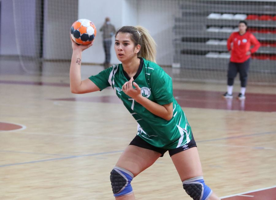 Nazlı Yeniden Sivas Belediyespor