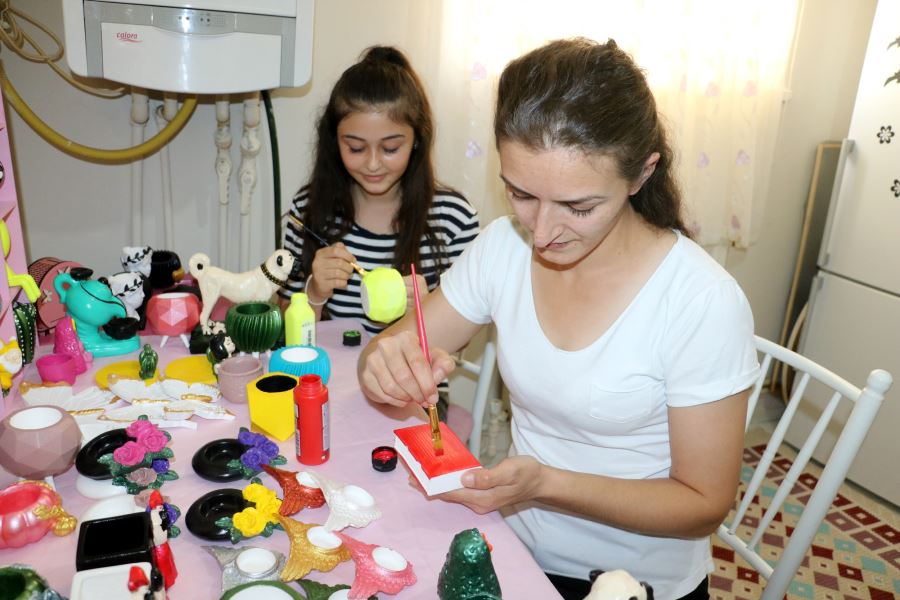 Mutfağını Atölyeye Çevirdi