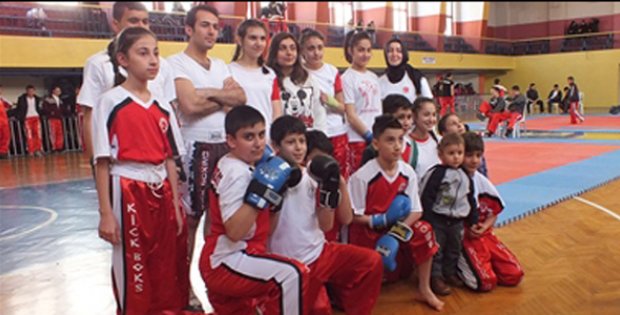 Sivas´ta Kick Boks Rüzgarı Esti