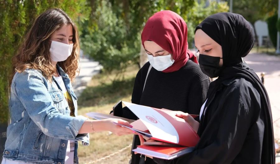 Sürekli Kan Kaybediyor!