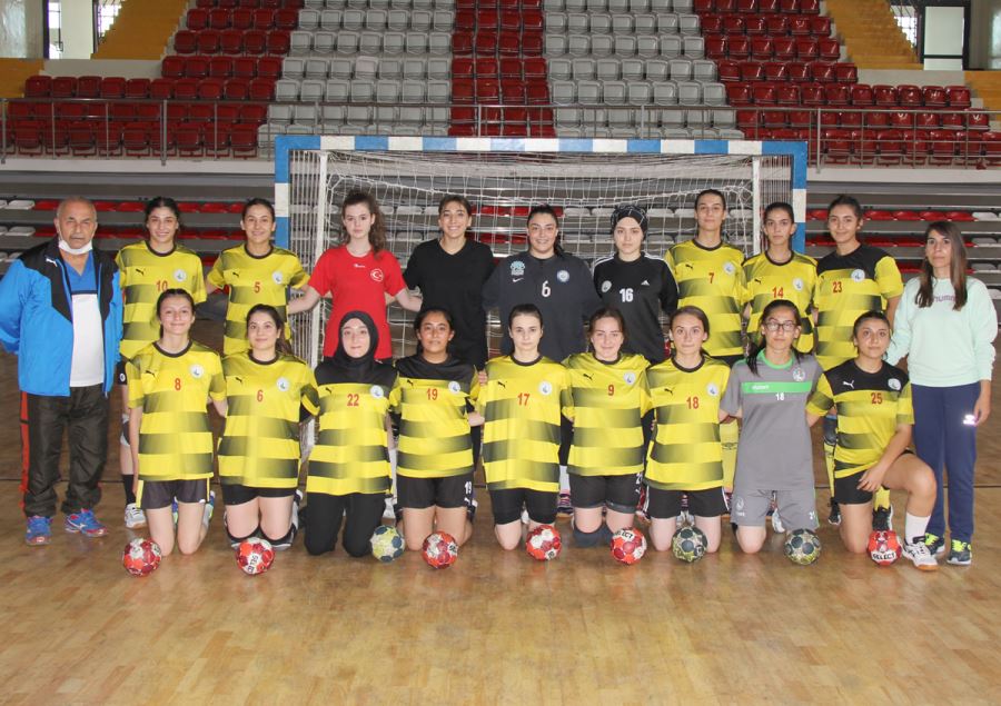 Hentbolcular Galibiyetle Başlamak İstiyor