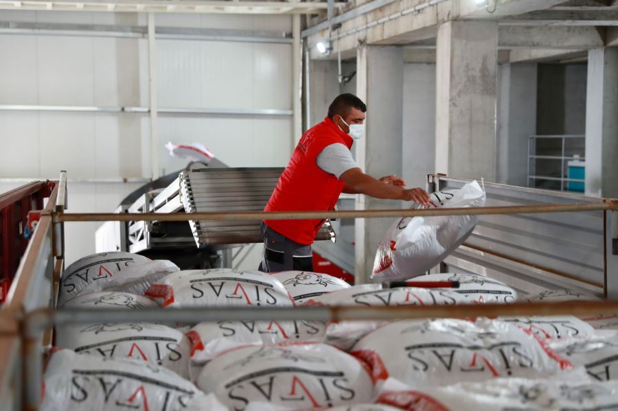 Yem Fabrikası  Bölgeye Açıldı