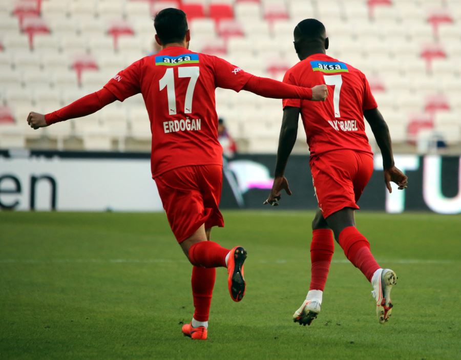 Gradel Ligdeki İkinci Golünü Attı