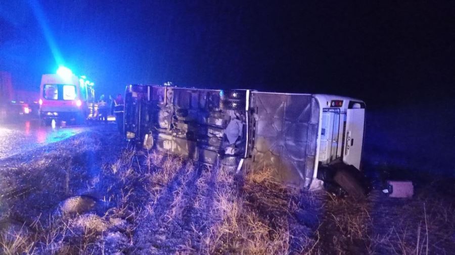 Otobüs Kazası: 1 Ölü, 25 Yaralı--Video