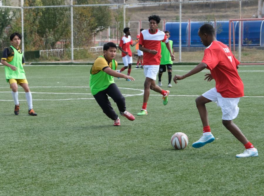 “Mini Dünya Kupası” Futbol Turnuvası Başladı--Video