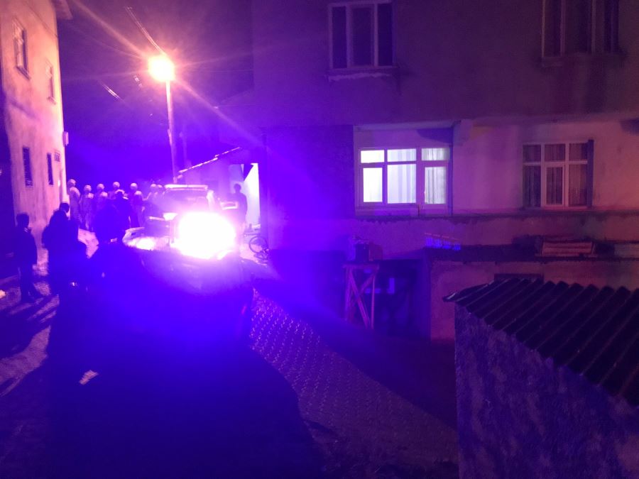 Annesine Mesaj Atan Adamı Öldürdü
