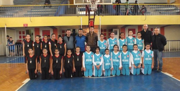Okullar Arası Basketbol Turnuvası Başladı