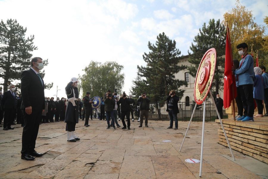 Atamızı Anacağız