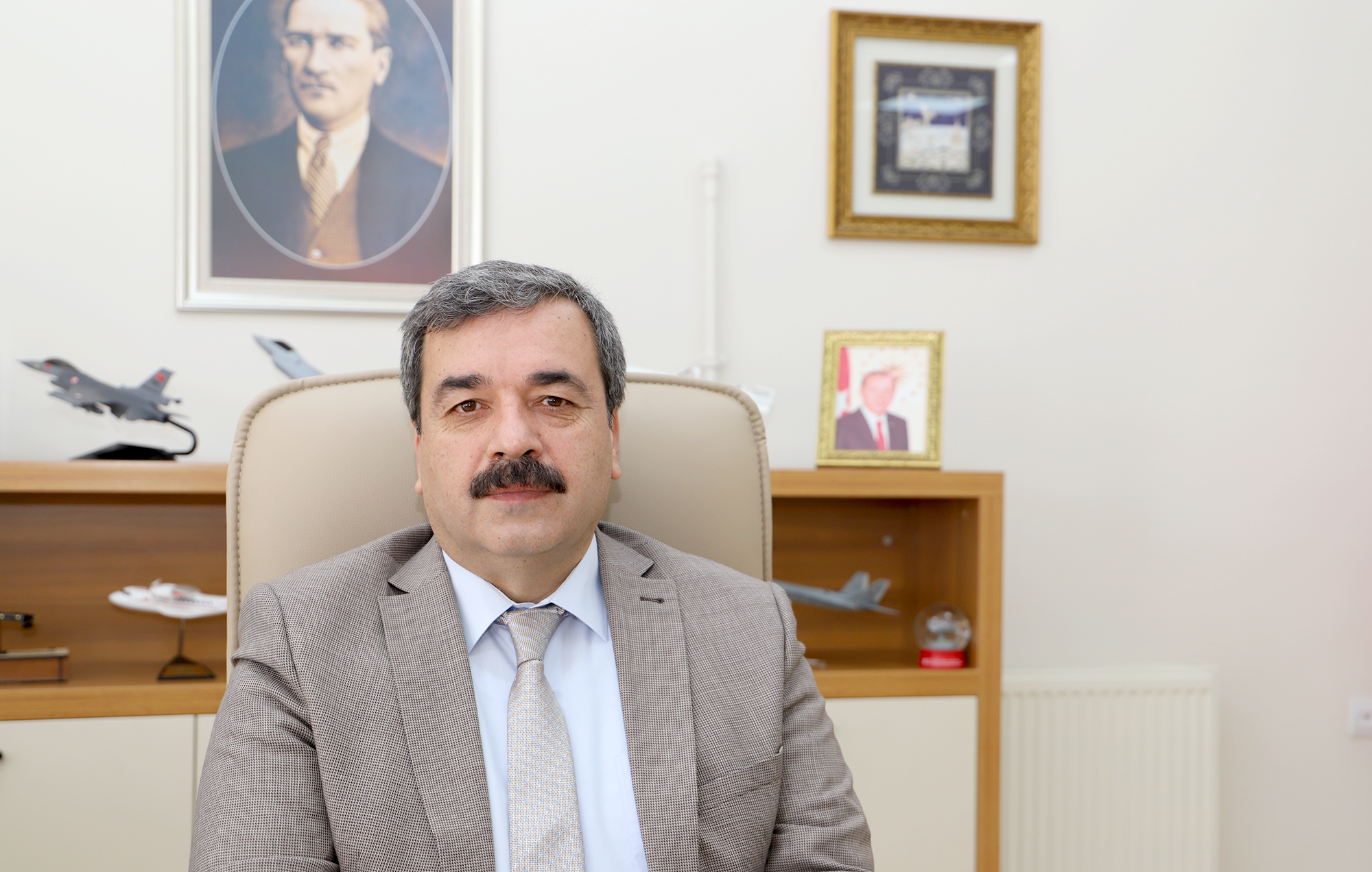 Fikirleri Milletin Kalbinde Yaşayacak