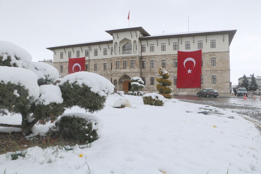 Kar Geliyor