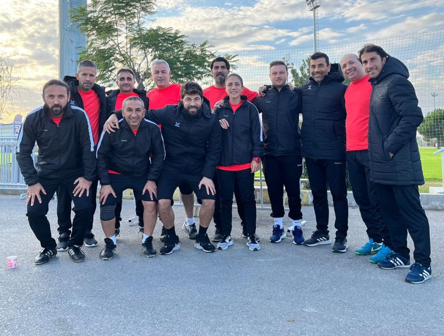 Özer Karadaş UEFA A Lisans Kursunda