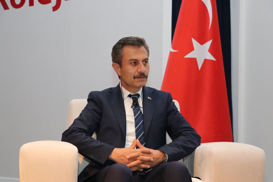 Öğrencilerle Buluştu