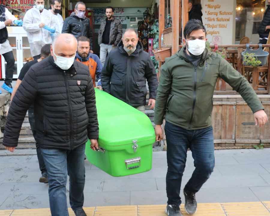 Haber Alınamıyordu, Evinde Ölü Bulundu