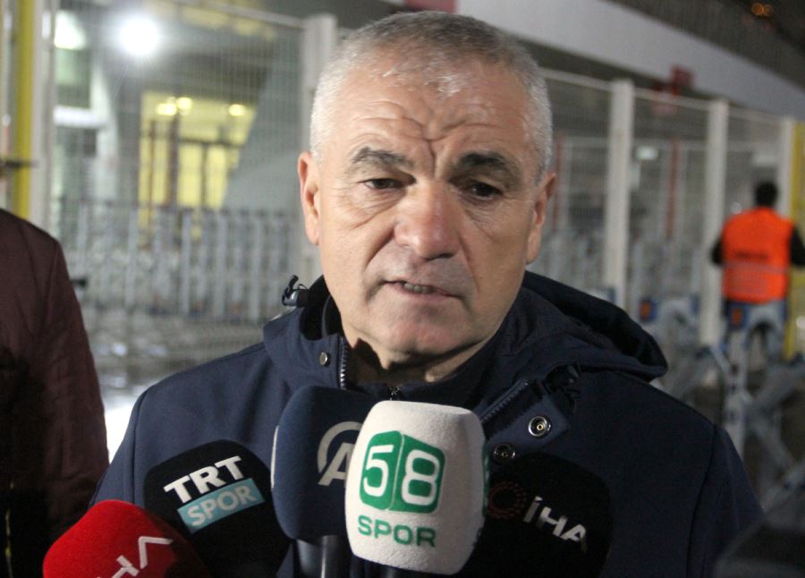 Gururla İzledim