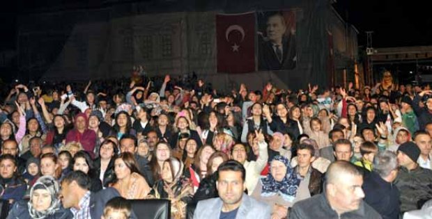 Yaşlandık