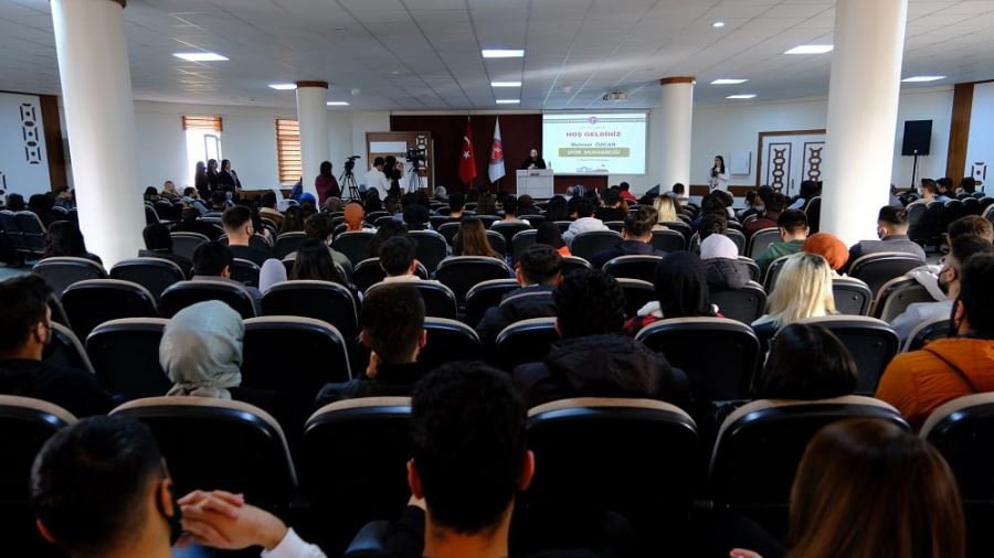 Deneyimlerini Öğrencilerle Paylaştı--Video
