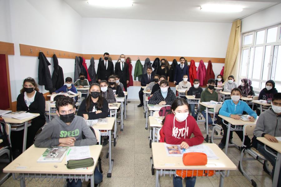 Kitap Okumayı İhmal Etmeyin