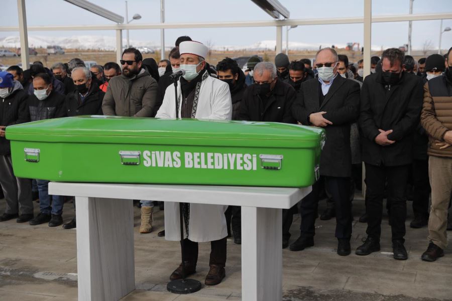 Son Yolculuğuna Uğurlandı