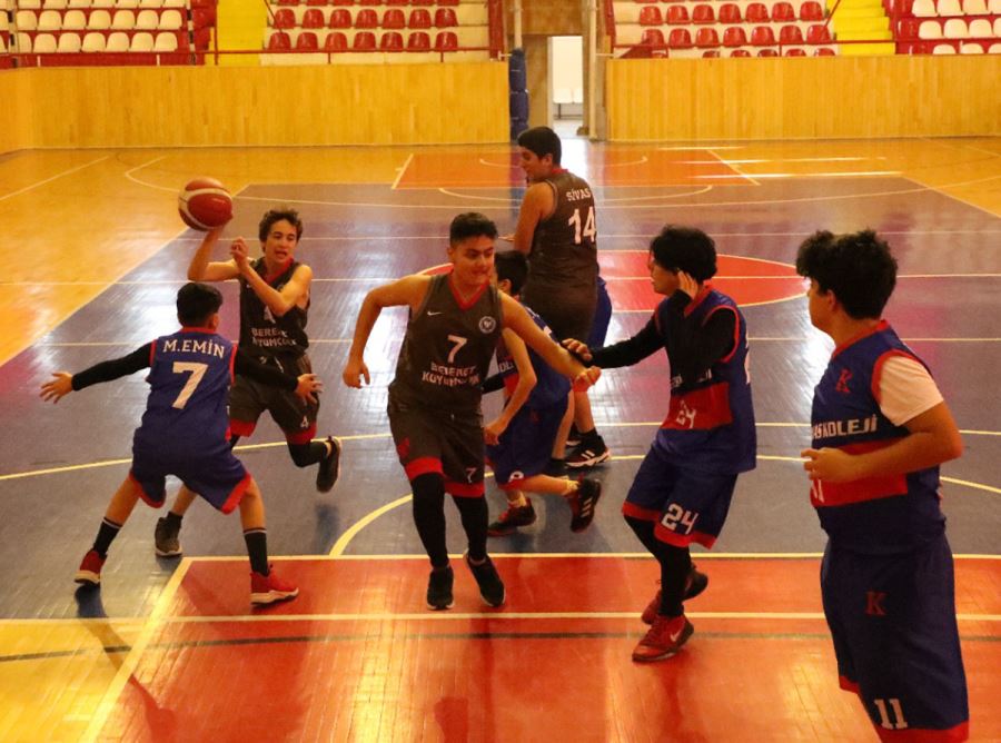 Okul Sporları Tam Gaz Devam Ediyor