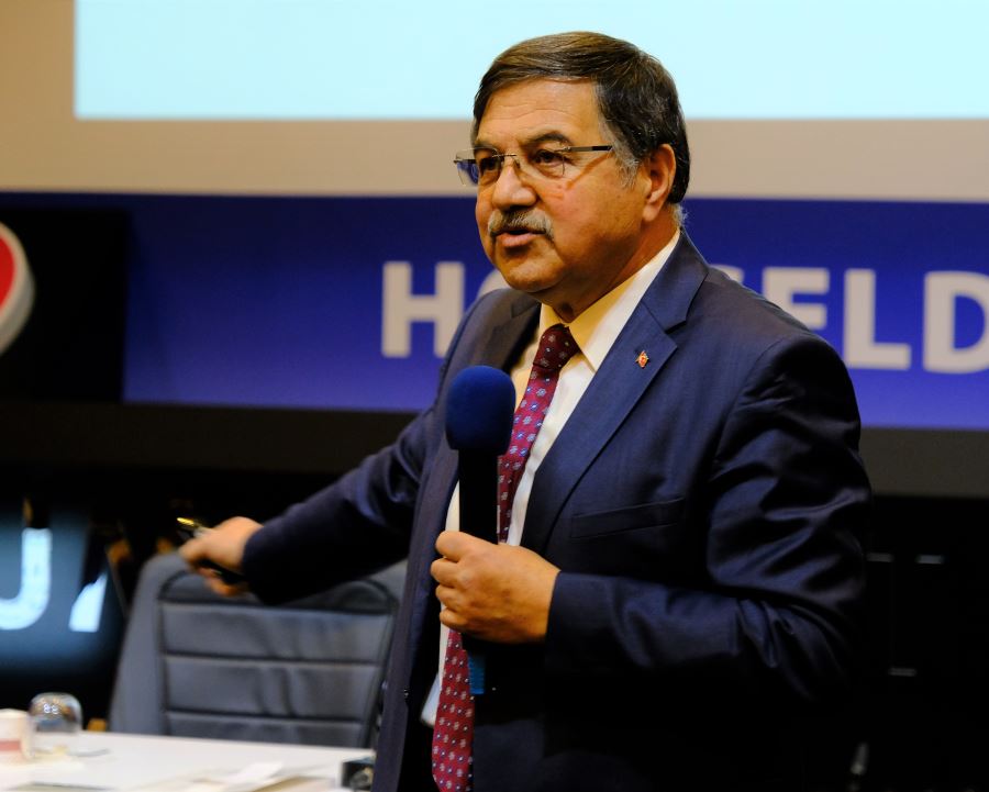 Dil Okumakla Gelişir 