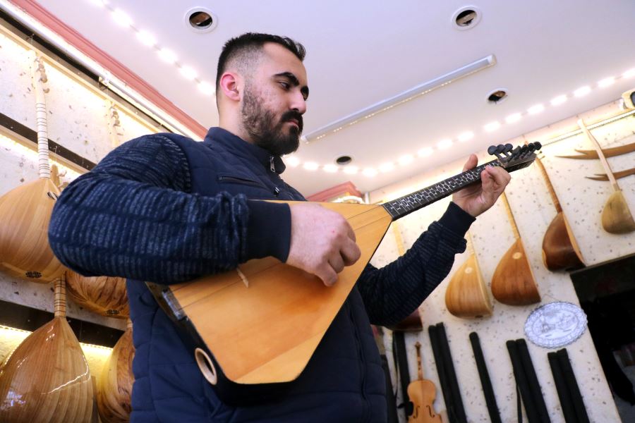 Görenler Bu Enstrümanın Adını Soruyor
