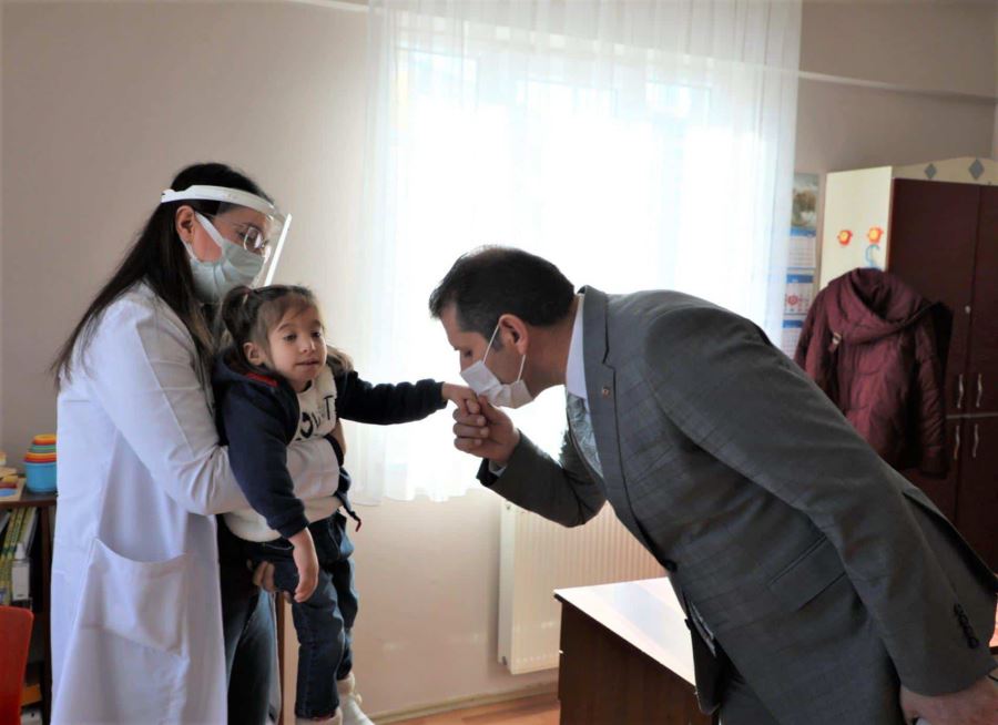 Özel Öğrencileri Ziyaret Etti