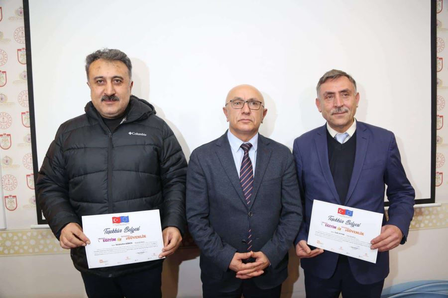 Sertifikalarına Kavuştular
