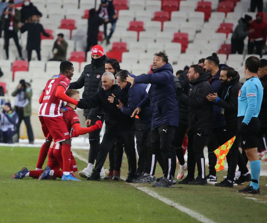 Yiğido Sahasında 11 Maçtır Yenilmiyor