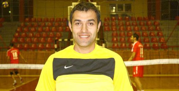 Zoroğlu, Baş Antrenör Kursuna Katıldı