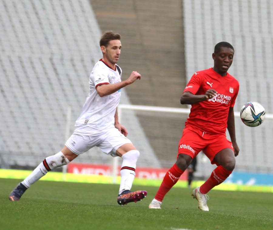 Max Gradel Şoku! Beşiktaş Maçında Cezalı