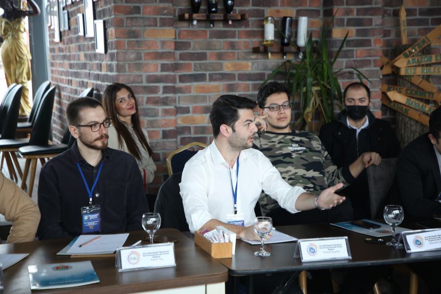 Gençlerden Savaşa tepki!