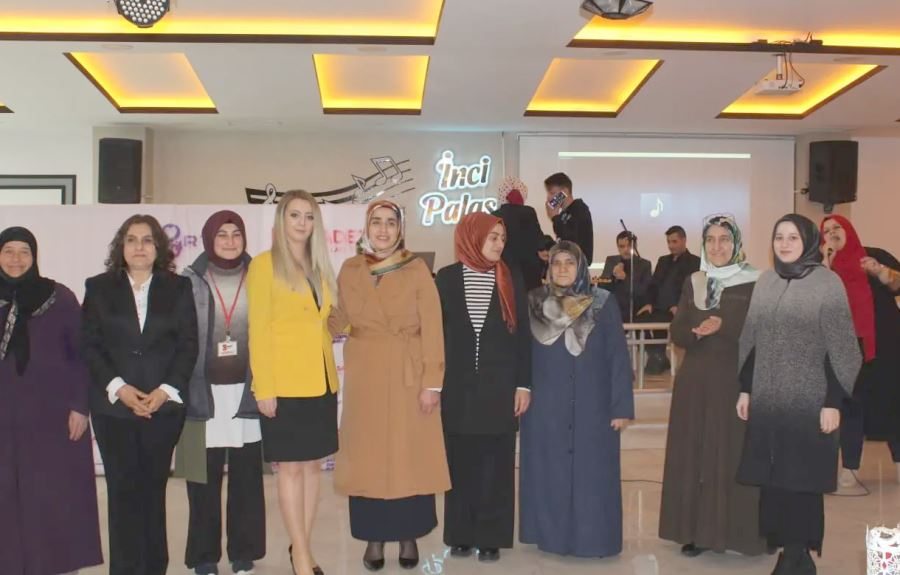 Kadın Ailenin Bel Kemiğidir