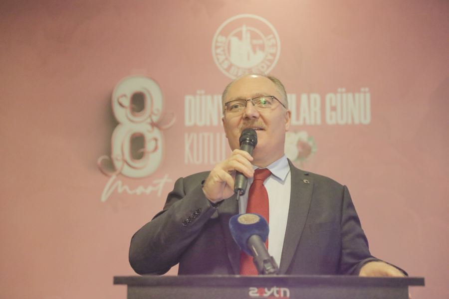 Cennet Anaların Ayağı Altında