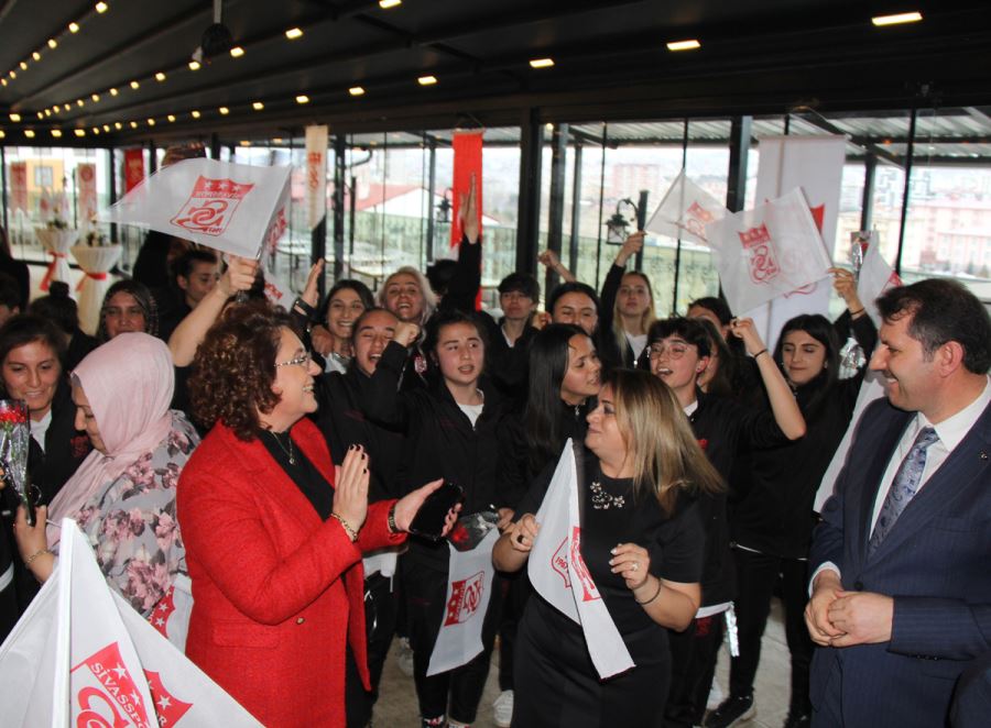 Kadın Takımına Anlamlı Etkinlik