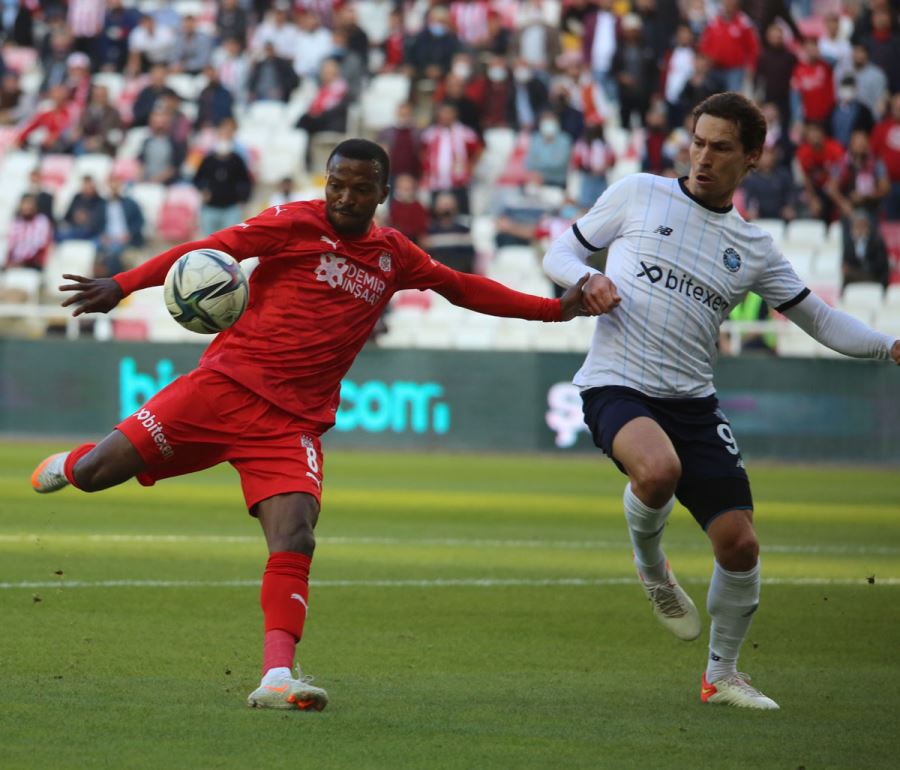 Sivasspor Zorlu Adana Virajında