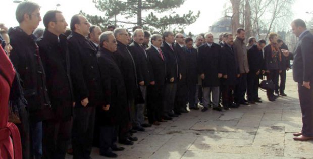 KGK Sorunu Çözümlenmelidir