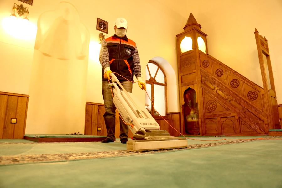Camilerde Ramazan hazırlığı