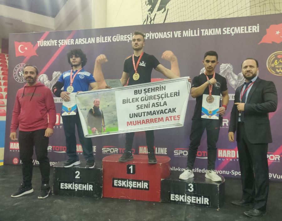 Madalyalarla Döndüler