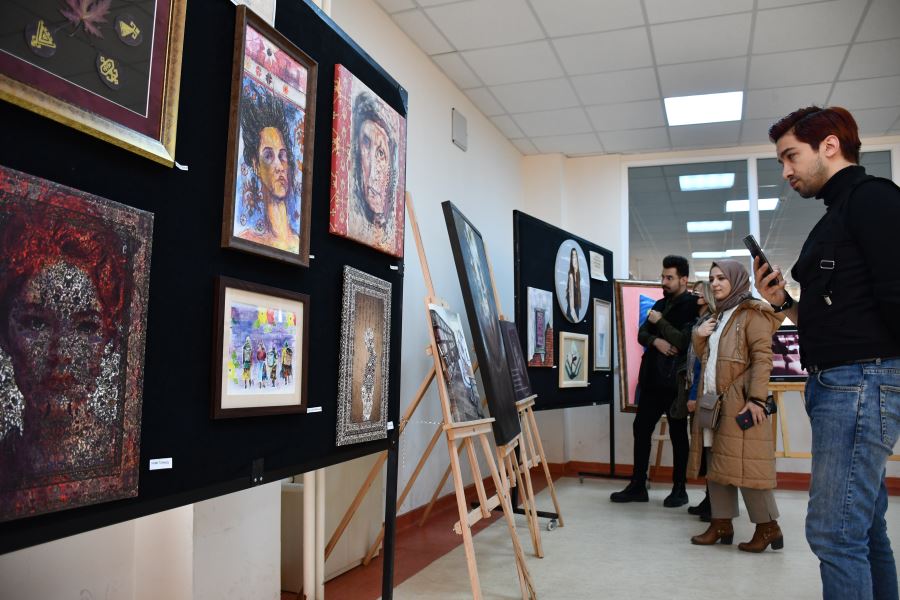 23 Sanatçı Sergi Açtı